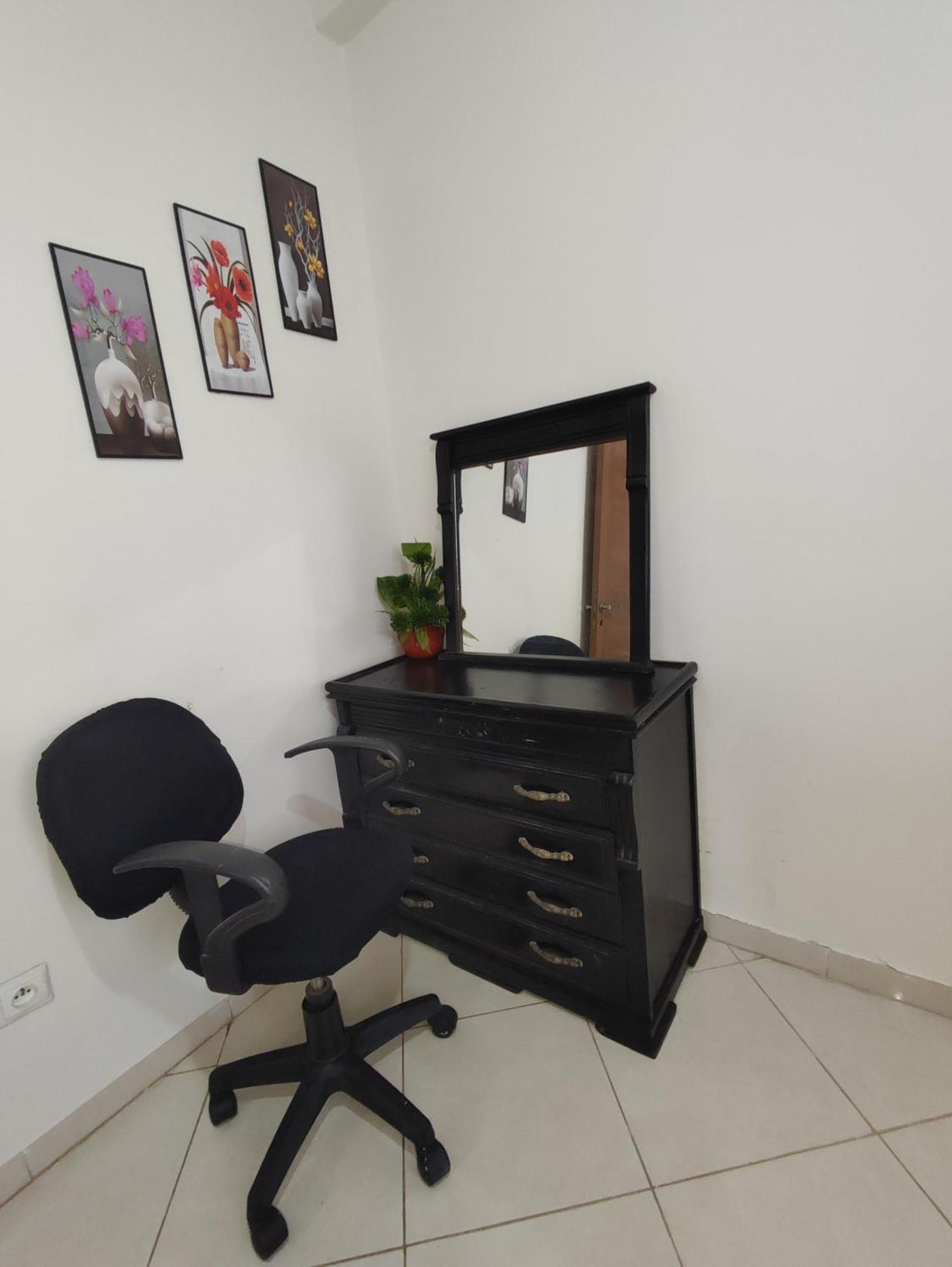 Beautiful Ground-Floor Apartment With Portable Air Conditioning, Parking, And Free Wi-Fi Casablanca Exterior foto